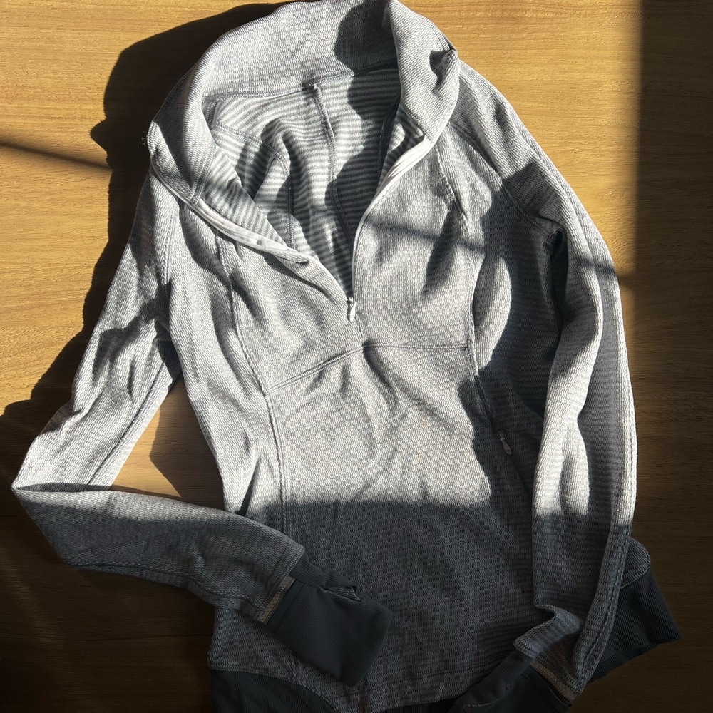 Lululemon 1/4 zip pull over